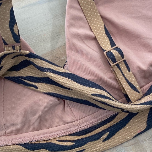 Aerie zebra print pull on triangle scoop bikini top animal print - Picture 9 of 11